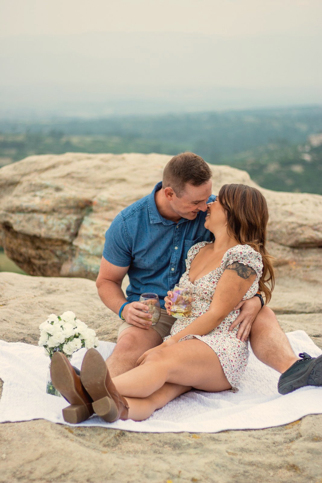 Engagement session on a Colorado overlook